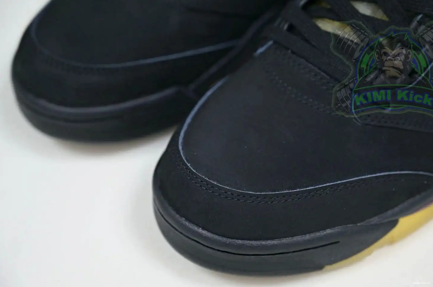 x MANIÉRE 5 Jordan Kimikick A Air MA 0510